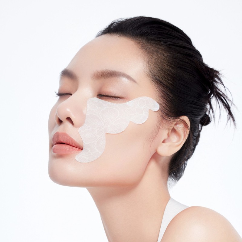 Eye Mask for Reducing Fine Lines
